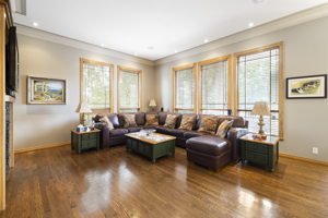 63 Rolling Acres Dr, Calgary, AB T3R 1B8, Canada Photo 20