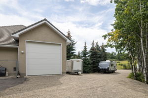 63 Rolling Acres Dr, Calgary, AB T3R 1B8, Canada Photo 73