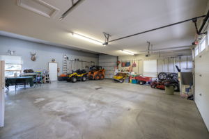 63 Rolling Acres Dr, Calgary, AB T3R 1B8, Canada Photo 93