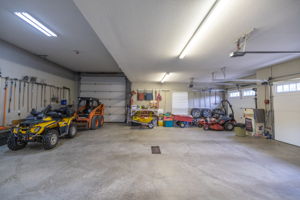 63 Rolling Acres Dr, Calgary, AB T3R 1B8, Canada Photo 95