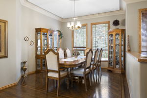 63 Rolling Acres Dr, Calgary, AB T3R 1B8, Canada Photo 17