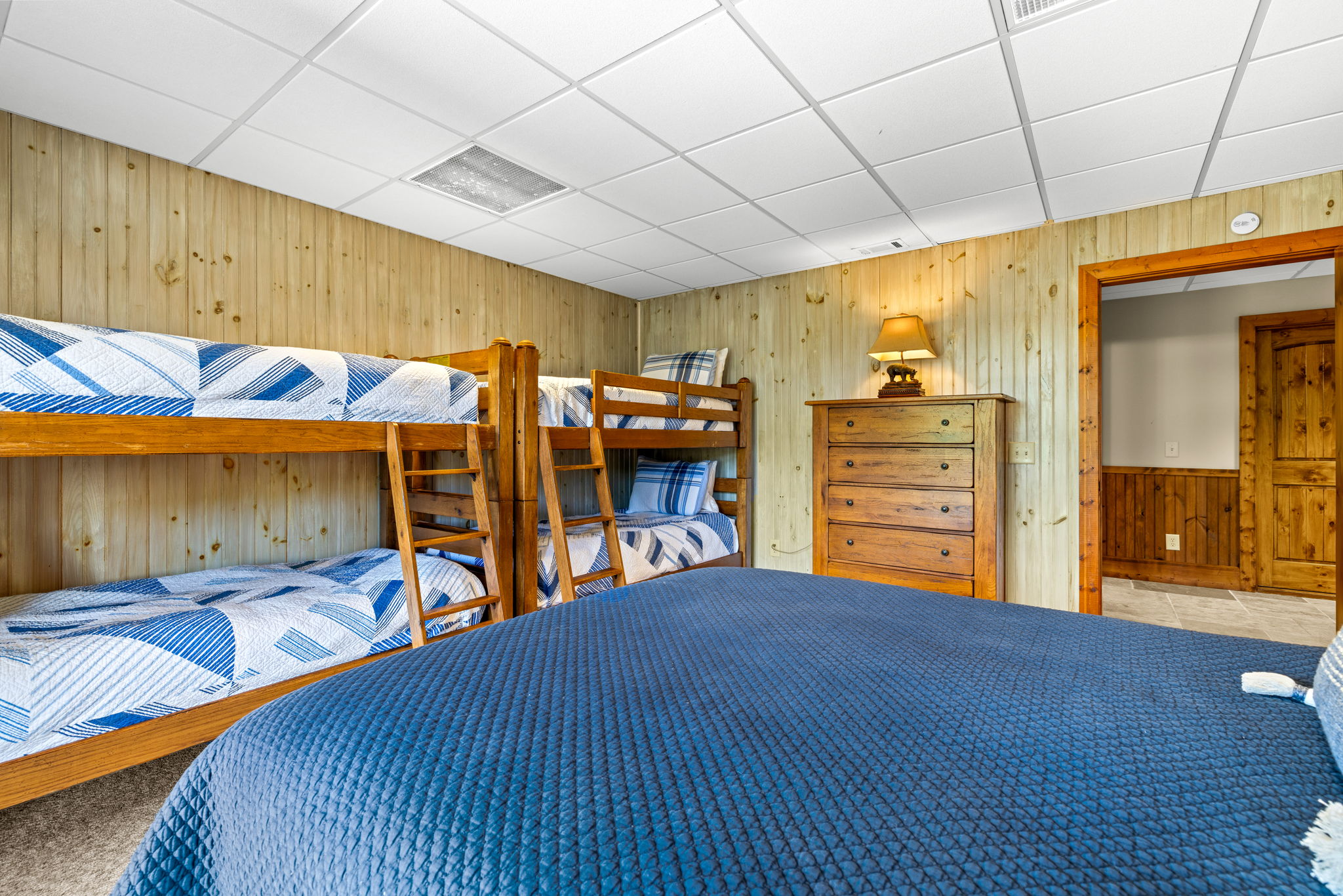  Photo 49
