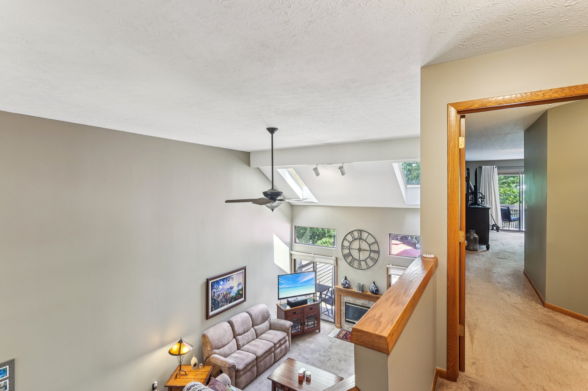 Starboard Cir 64-S1507-049.jpg