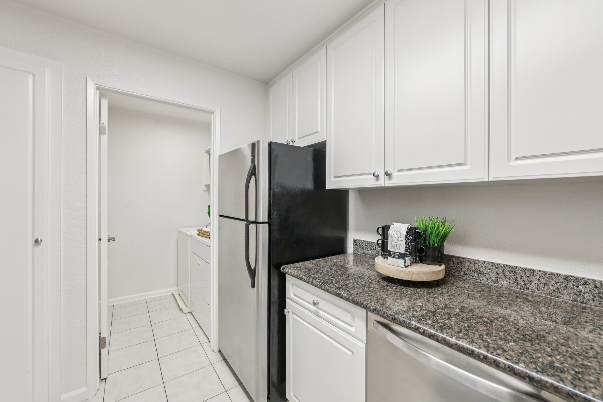 Canyon Oaks Dr-S2103-013.jpg