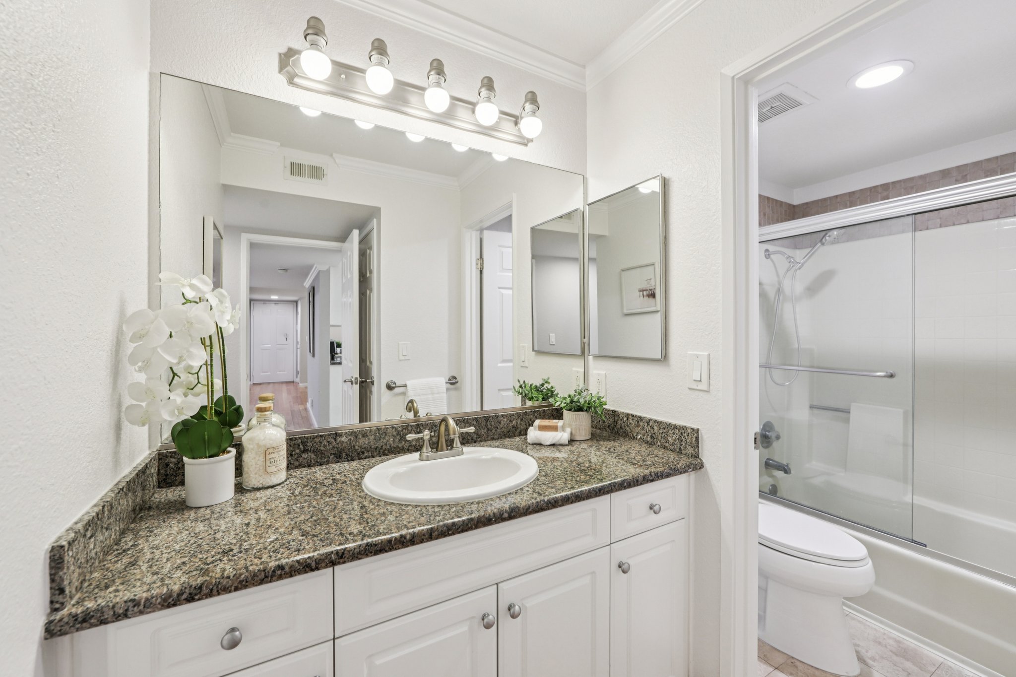 Canyon Oaks Dr-S2103-024.jpg