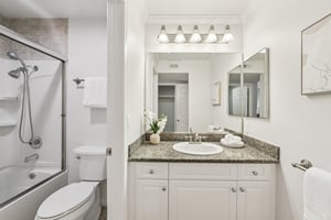 Canyon Oaks Dr-S2103-019.jpg