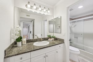 Canyon Oaks Dr-S2103-024.jpg