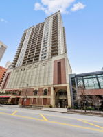  630 N State St, Chicago, IL 60654, US Photo 25