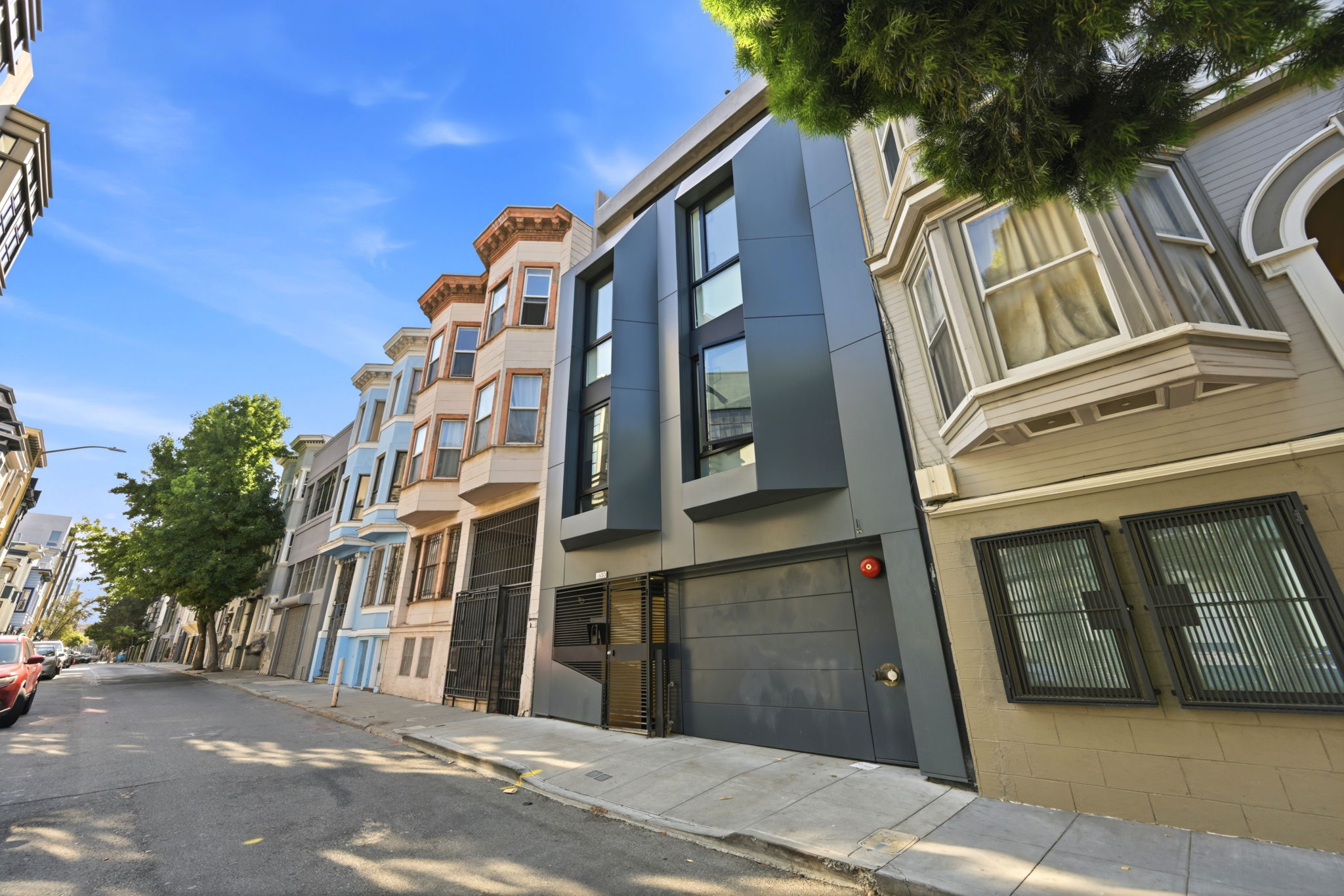 002_F8_630 Natoma St 3