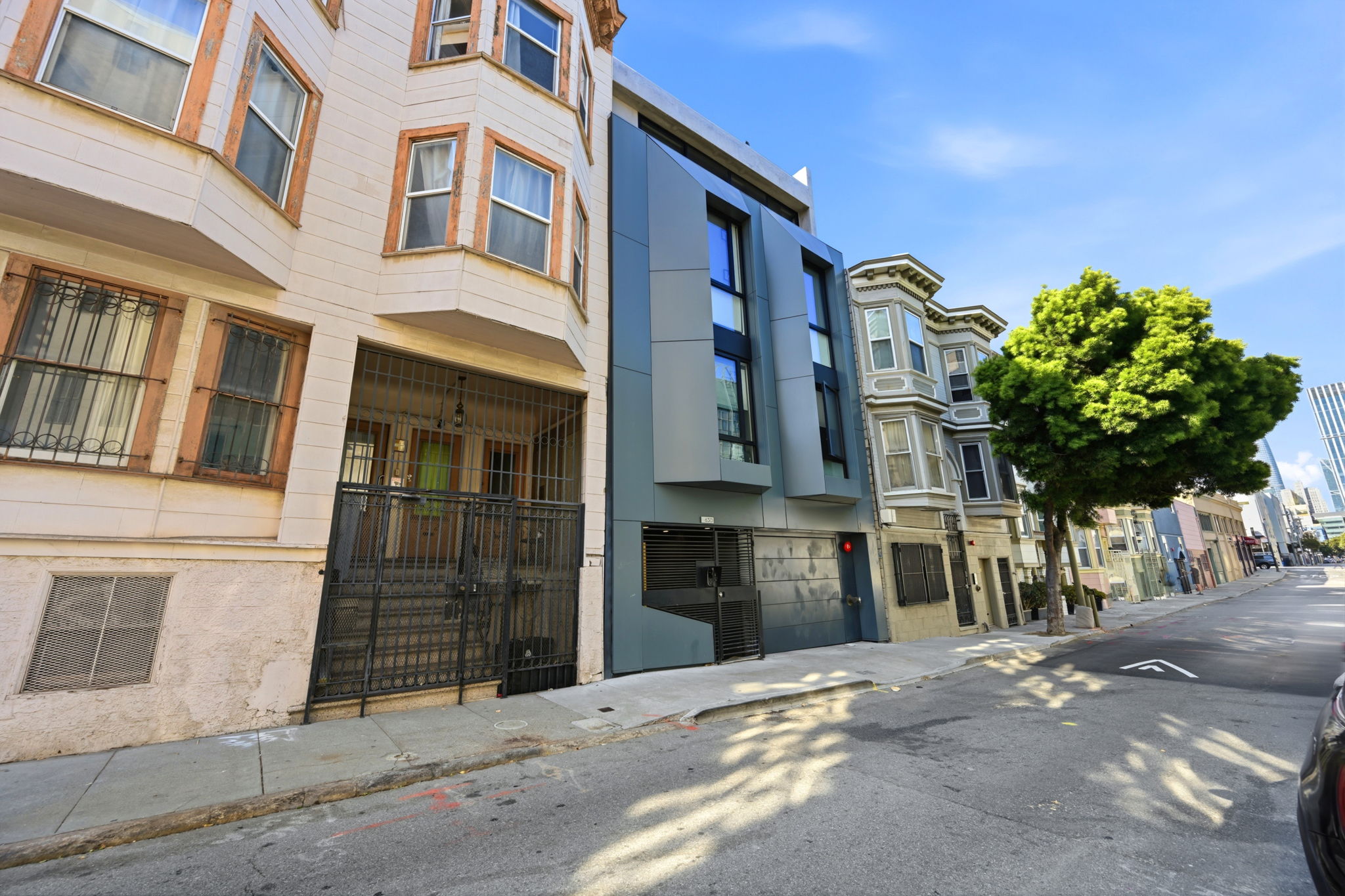 003_F8_630 Natoma St 3