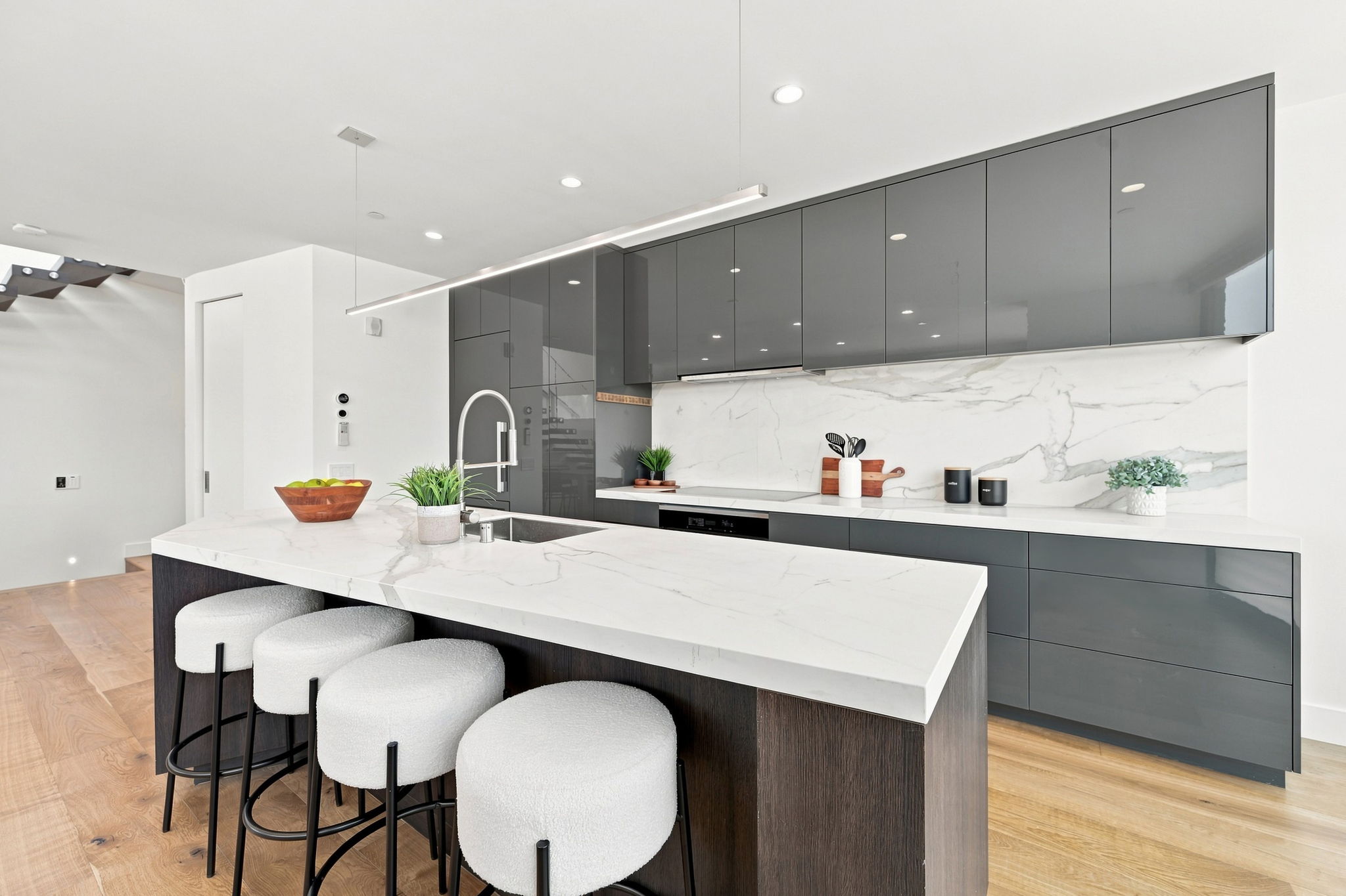 011_F8_630 Natoma St 3