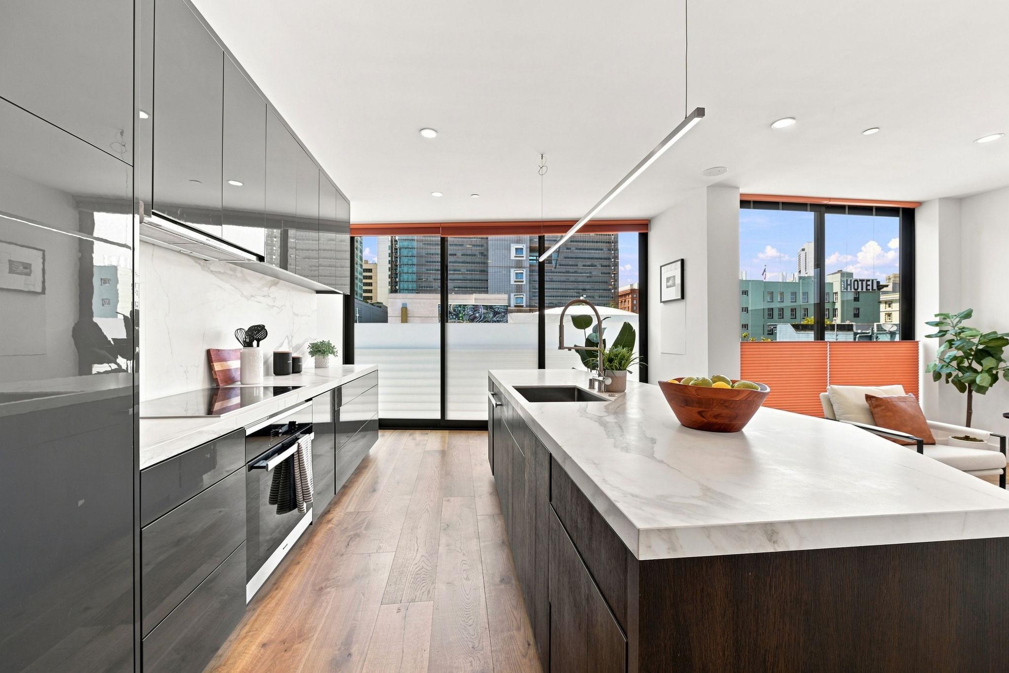 014_F8_630 Natoma St 3