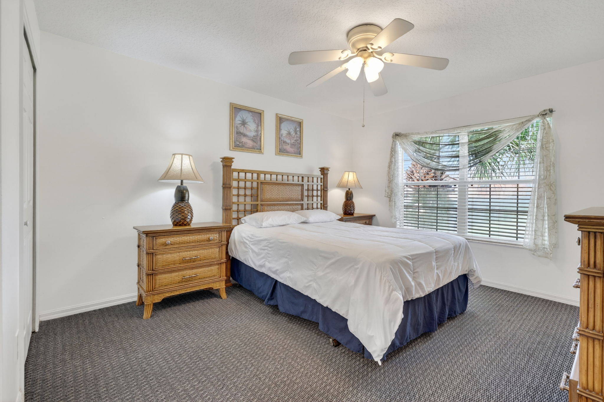  Photo 37