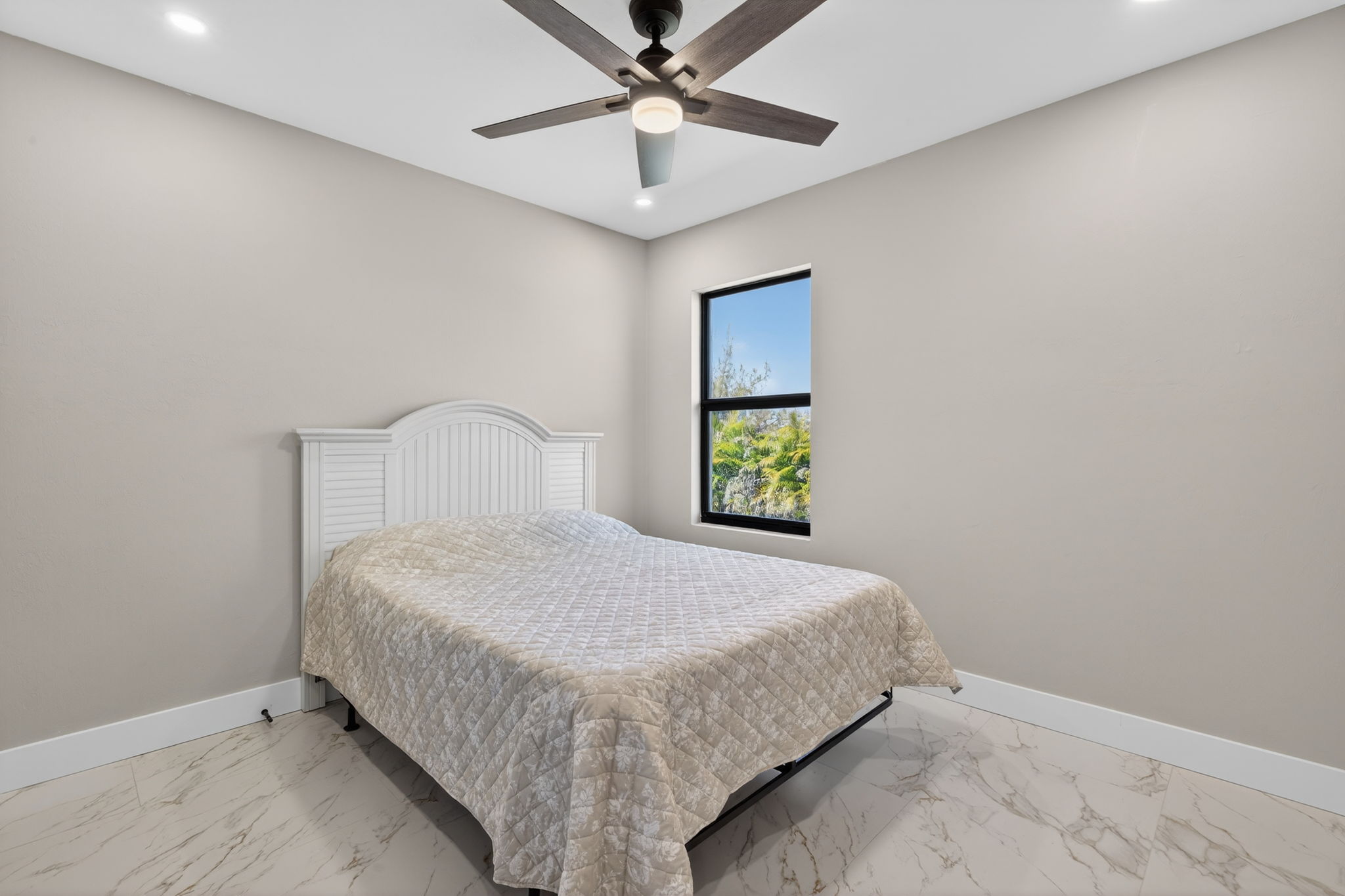 Guest Bedroom 2 - 1 of 2