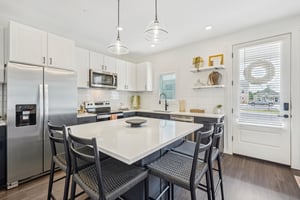 W Memorial Rd-013.jpg