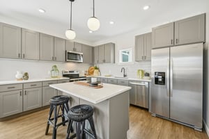W Memorial Rd-019.jpg