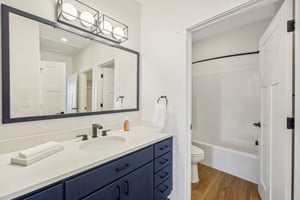 W Memorial Rd-024.jpg