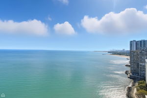 6301 N Sheridan Rd 14N - Brady Miller_100725_005