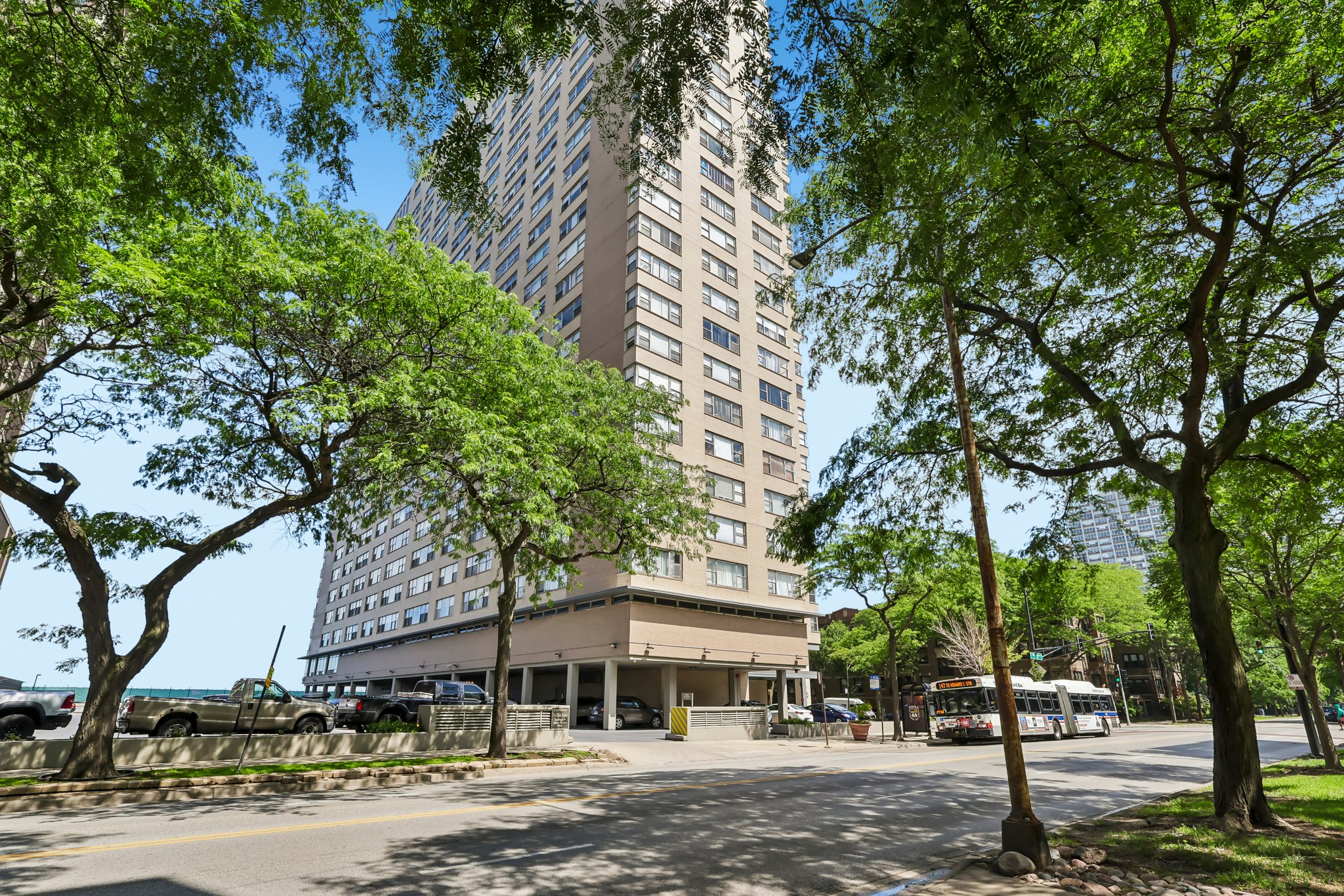 N Sheridan Rd apt 24 e-S2606-021.jpg