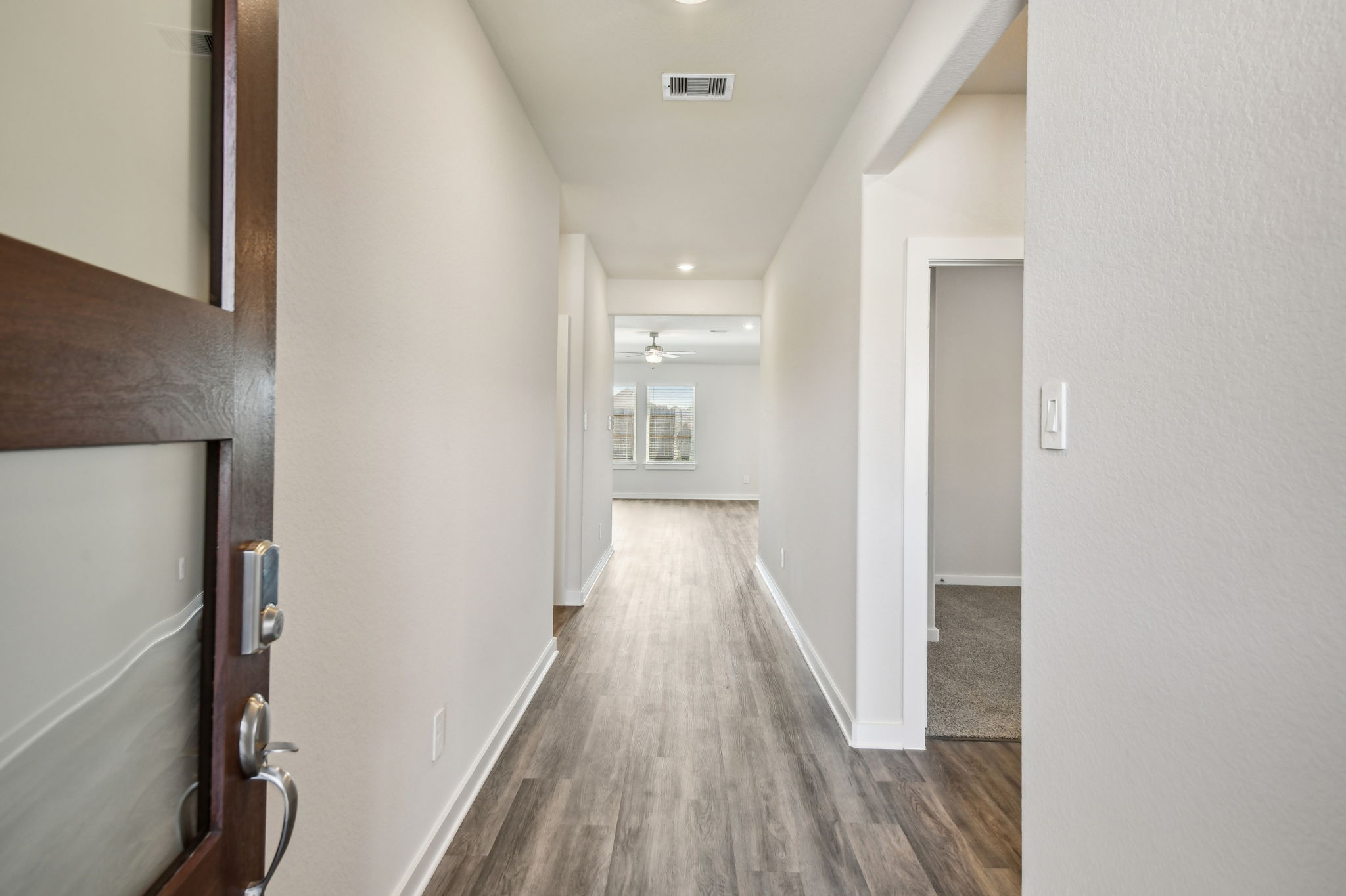 Houston - Wall Street Village - 6302 Brazos Trl, Richmond, TX -  004
