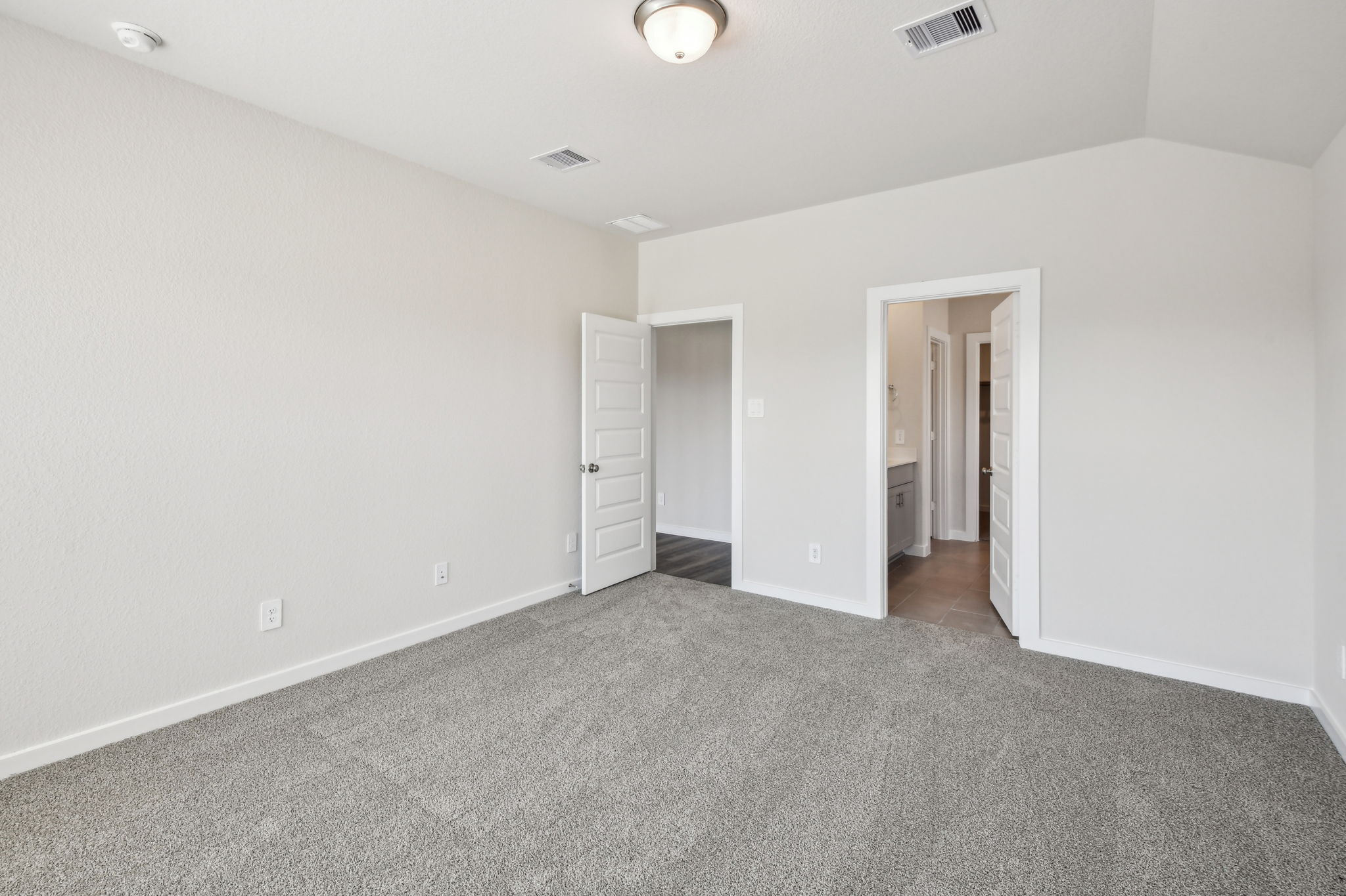 Houston - Wall Street Village - 6302 Brazos Trl, Richmond, TX -  029