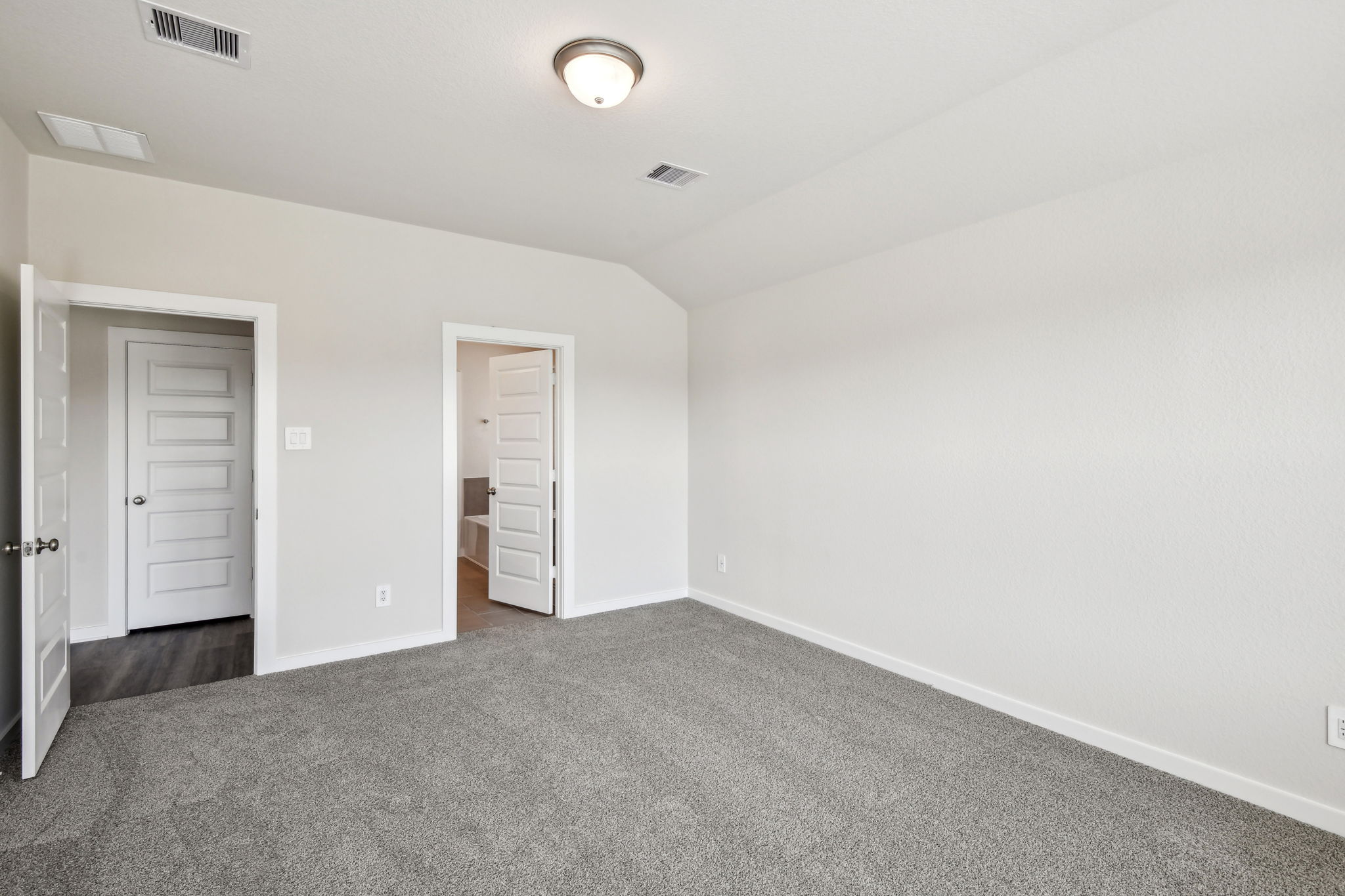 Houston - Wall Street Village - 6302 Brazos Trl, Richmond, TX -  031
