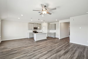 Houston - Wall Street Village - 6302 Brazos Trl, Richmond, TX -  011