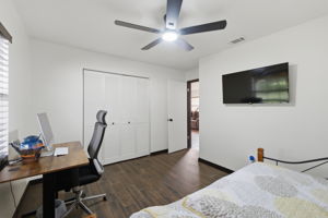  Photo 23