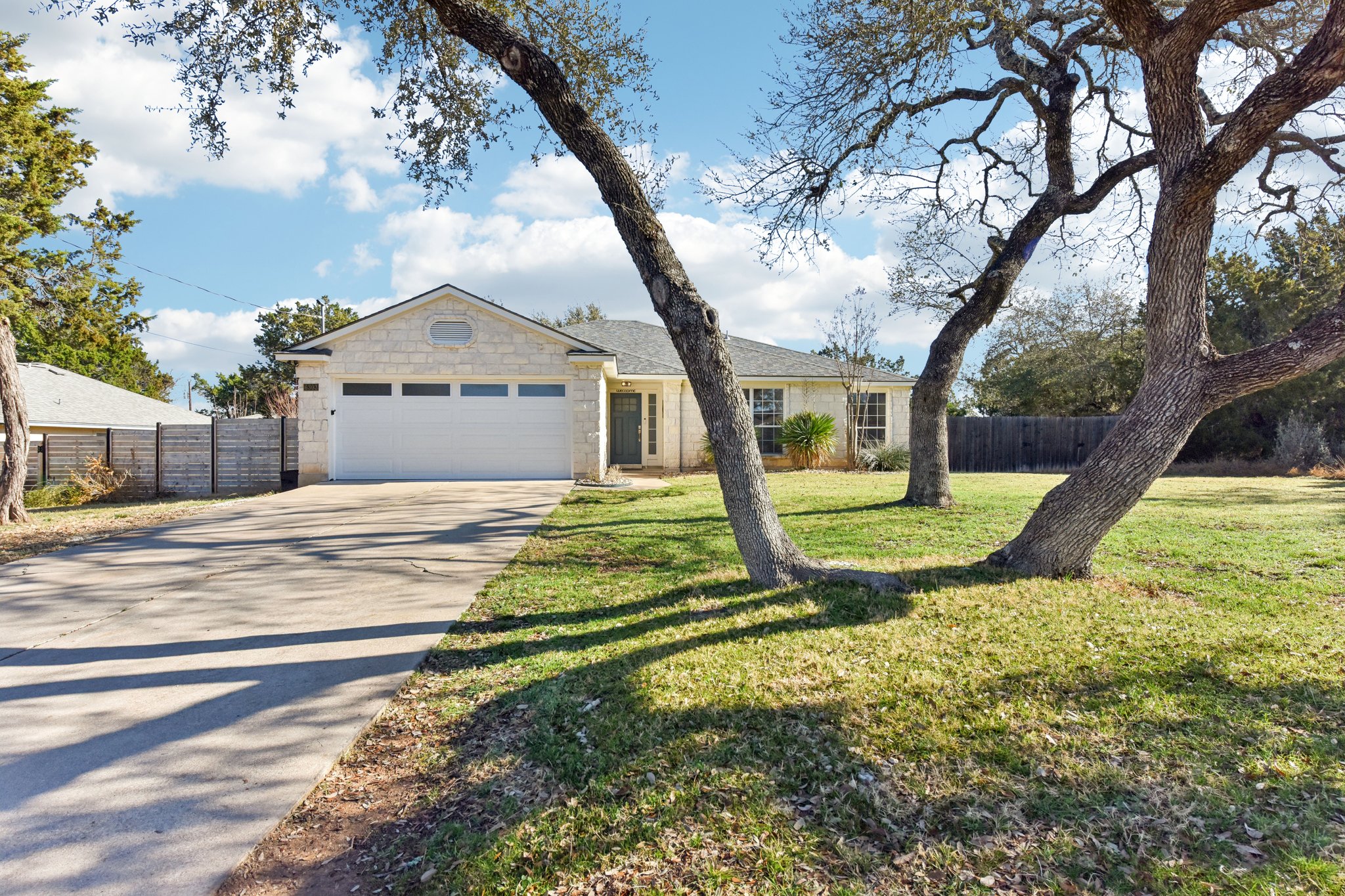 La Mesa St-S1702-002.jpg