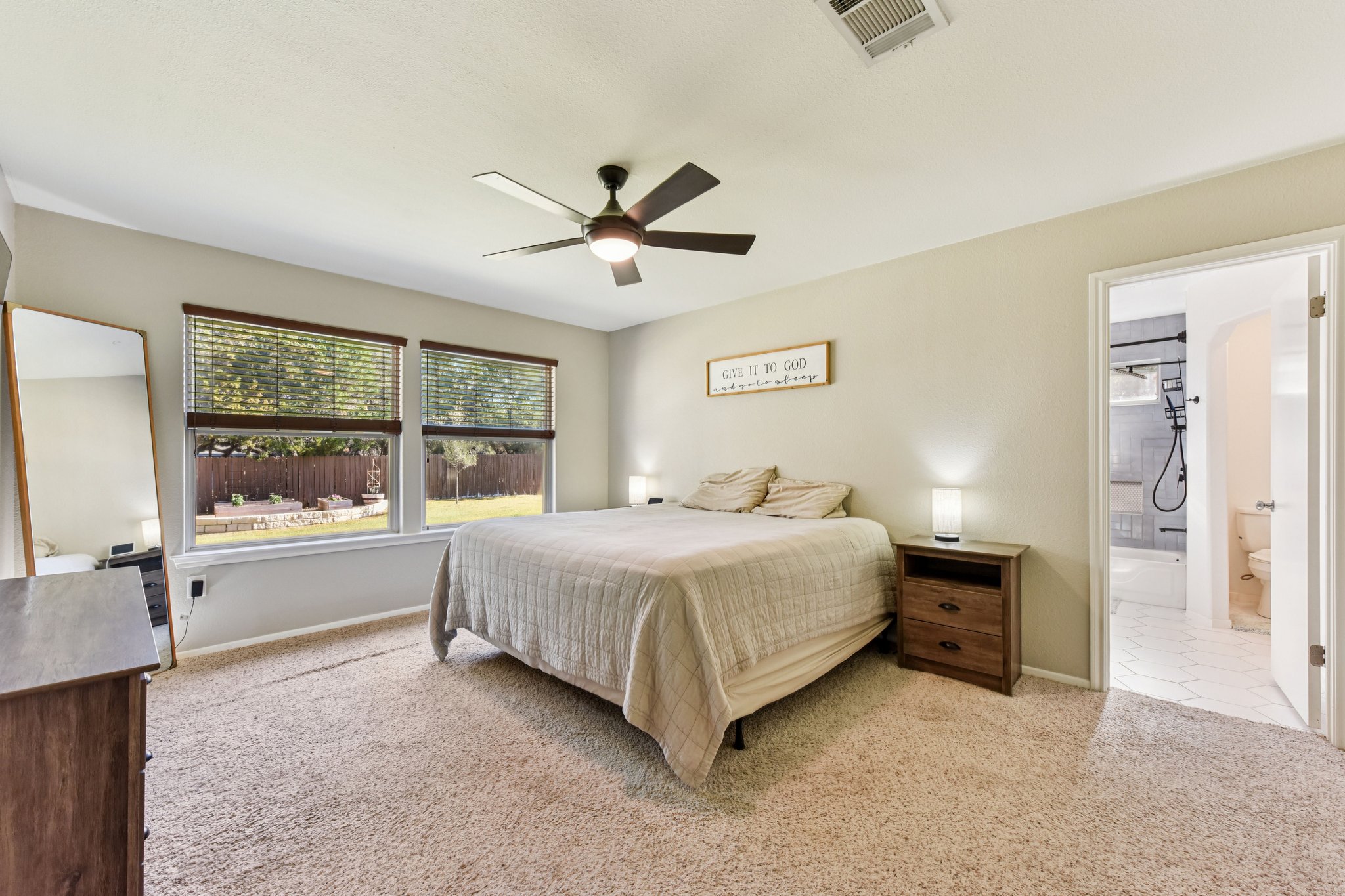 La Mesa St-S1702-024.jpg
