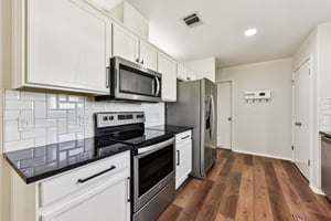 La Mesa St-S1702-014.jpg