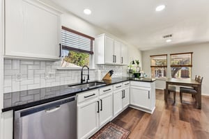 La Mesa St-S1702-017.jpg