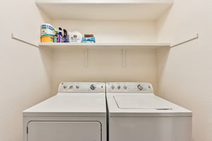 La Mesa St-S1702-018.jpg