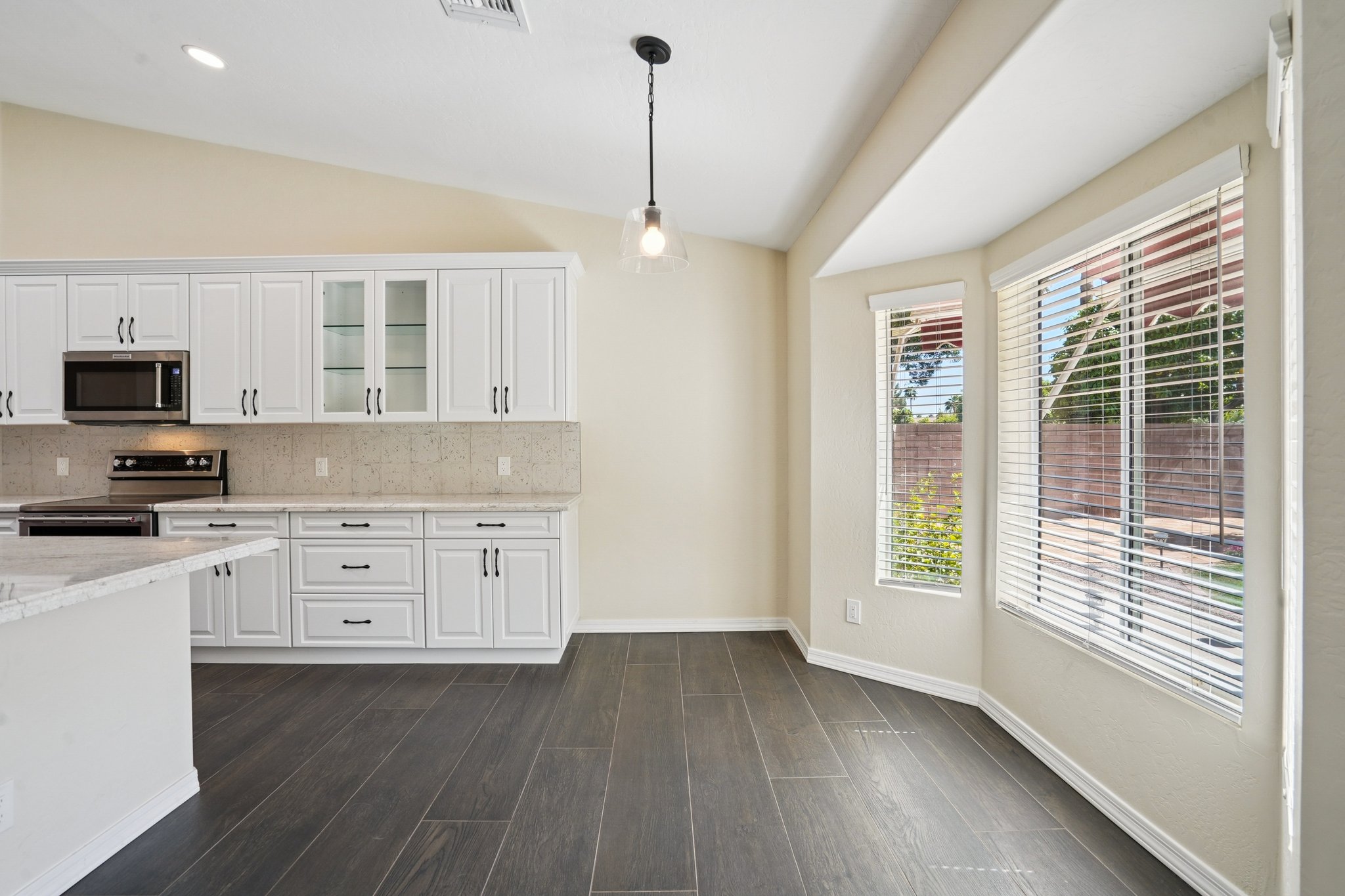 W Melinda Ln-L1303-012.jpg