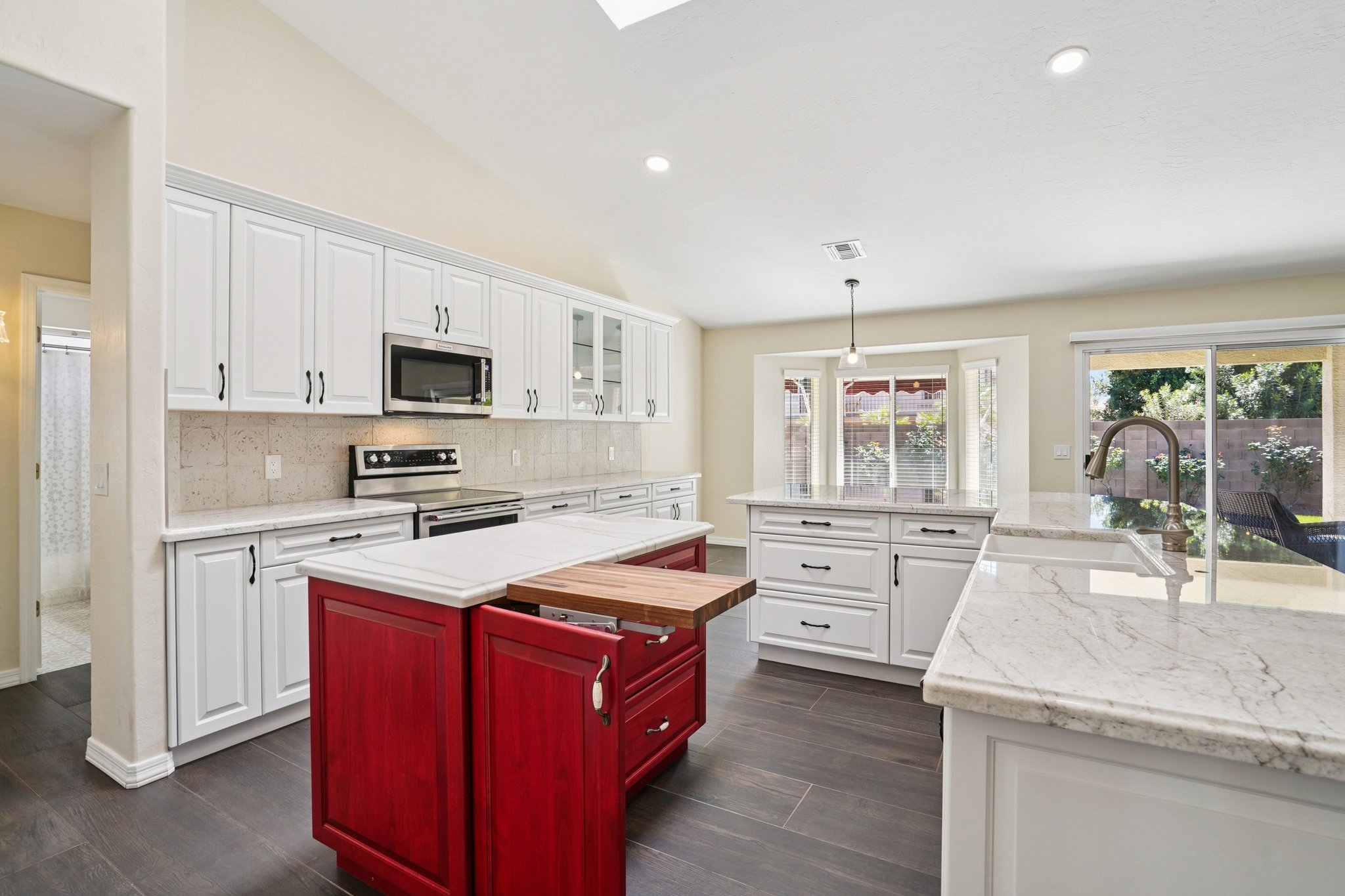 W Melinda Ln-L1303-025.jpg