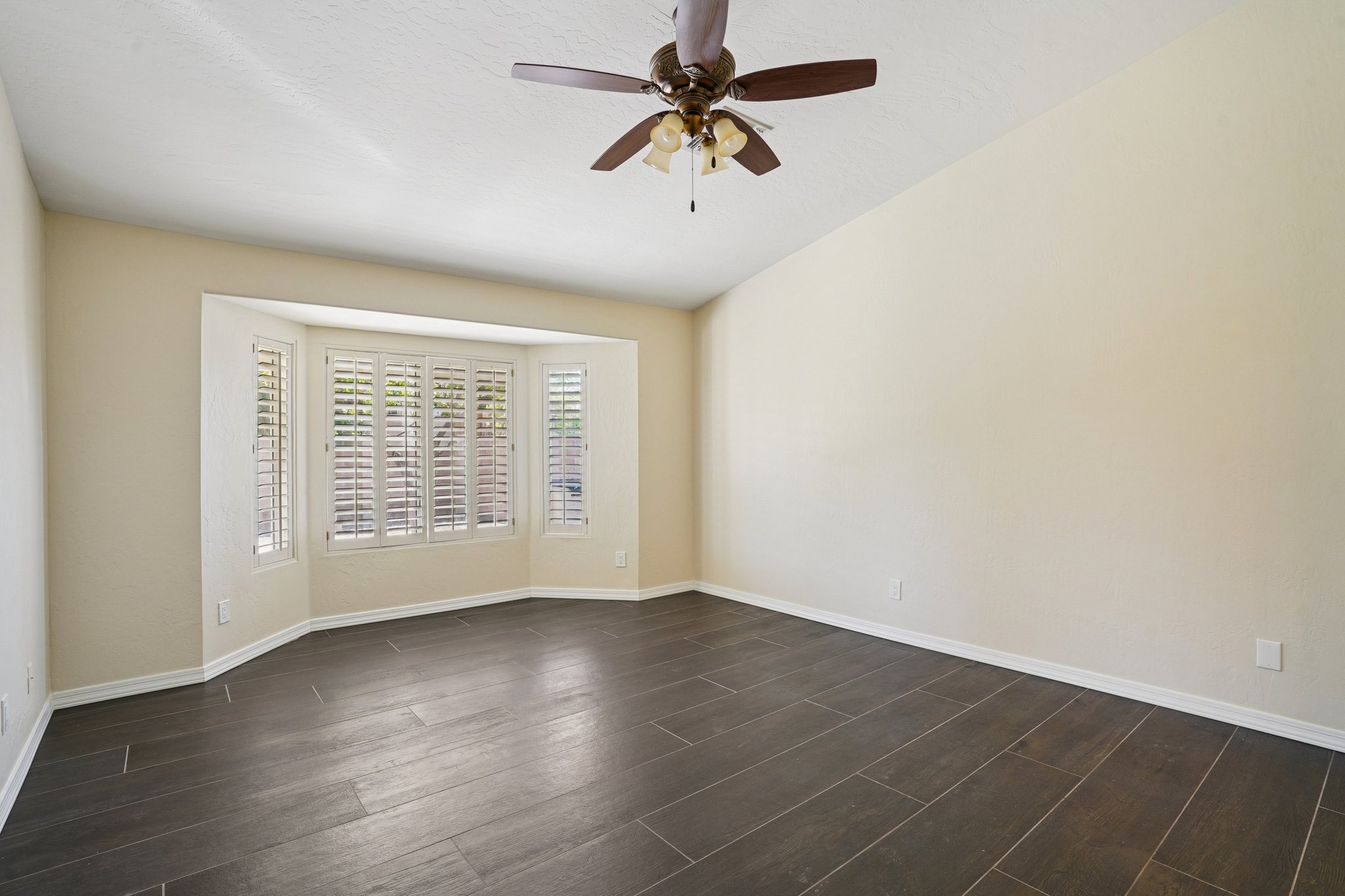 W Melinda Ln-L1303-034.jpg