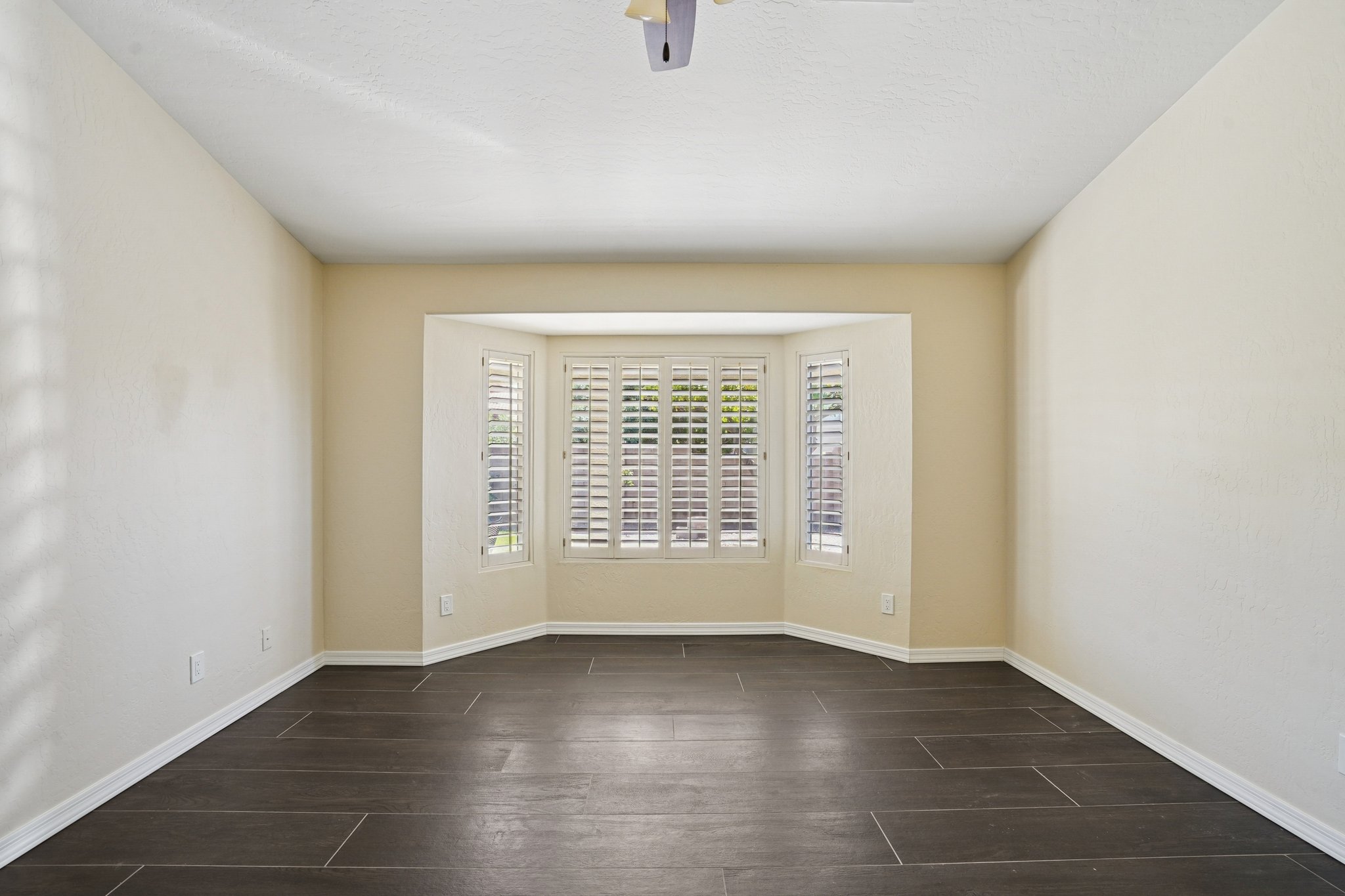 W Melinda Ln-L1303-035.jpg