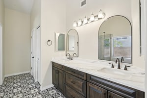 W Melinda Ln-L1303-038.jpg