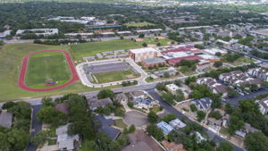 6304 Highland Hills Dr, Austin, TX 78731, USA Photo 7