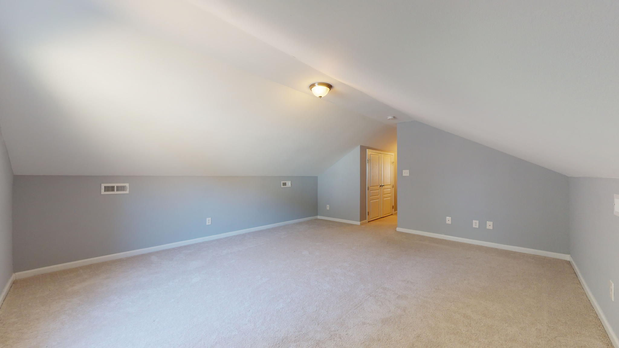 6305 Barrington Village Ln, Raleigh, NC 27610, USA Photo 49