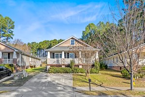 6305 Barrington Village Ln, Raleigh, NC 27610, USA Photo 2