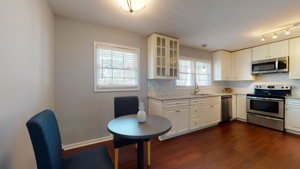 6305 Barrington Village Ln, Raleigh, NC 27610, USA Photo 11