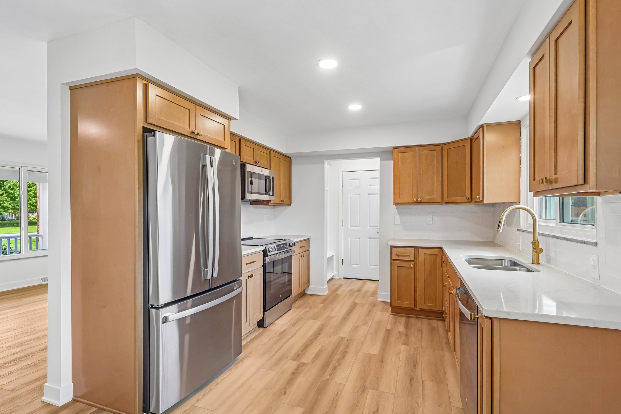 Meadowbrook Dr-S0107-009.jpg