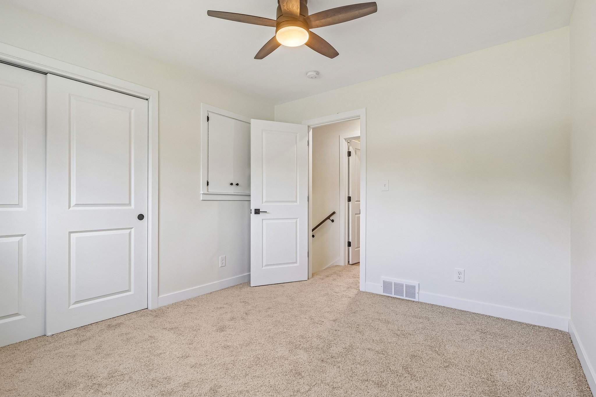 Meadowbrook Dr-S0107-027.jpg