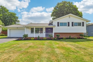 Meadowbrook Dr-S0107-001.jpg