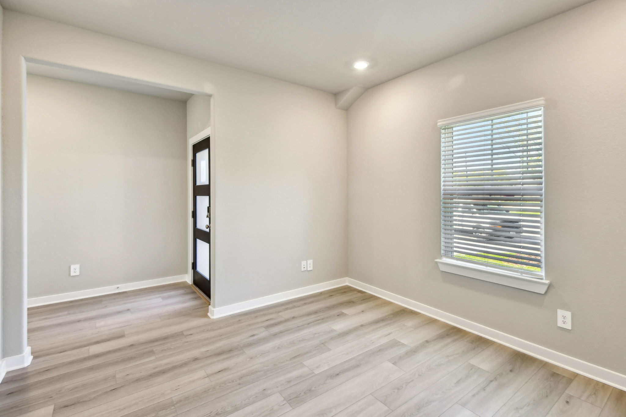Houston - Wall Street Village - 6306 Brahman Ct, Richmond, TX 77469 - 006