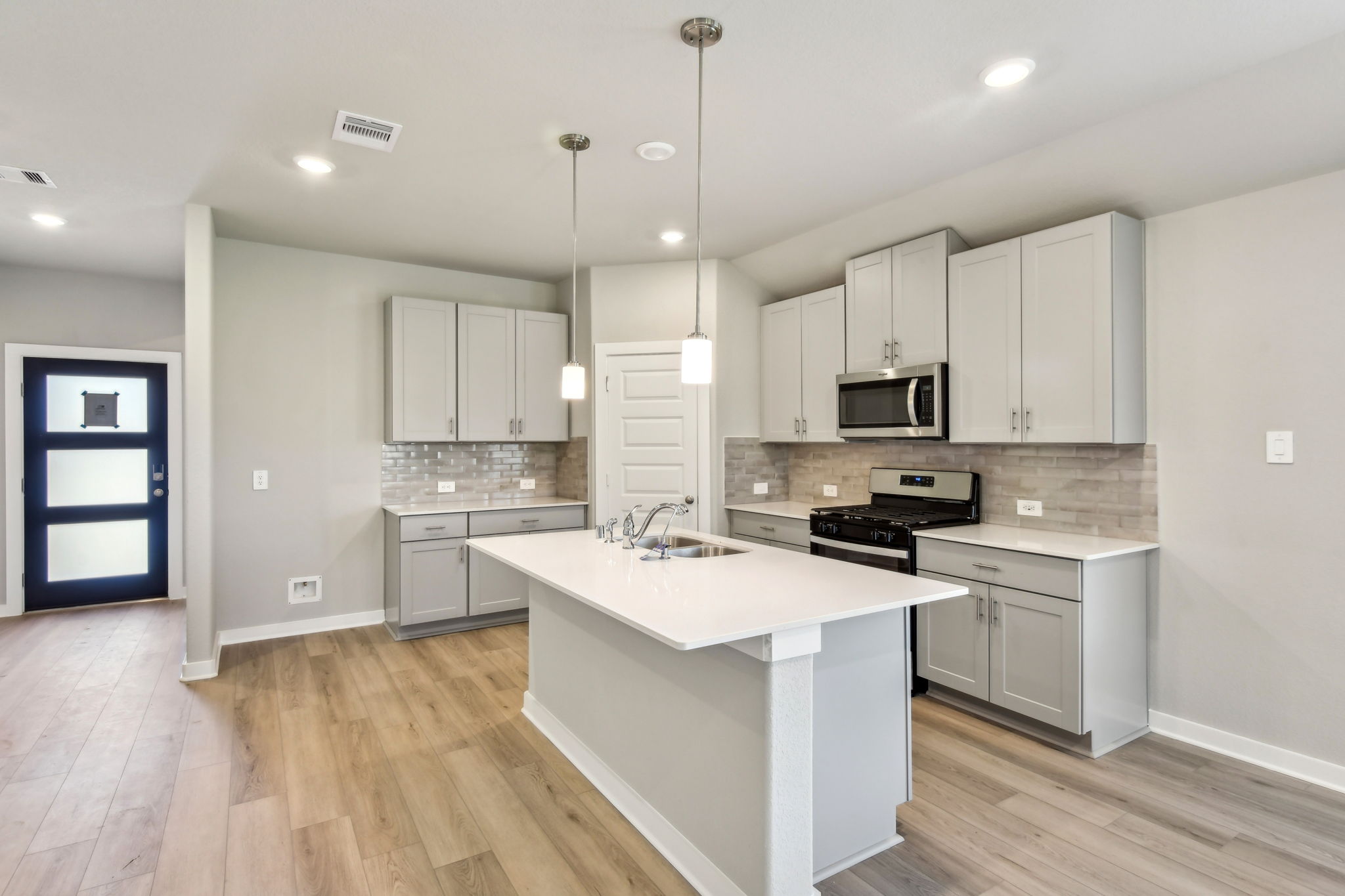 Houston - Wall Street Village - 6306 Brahman Ct, Richmond, TX 77469 - 007