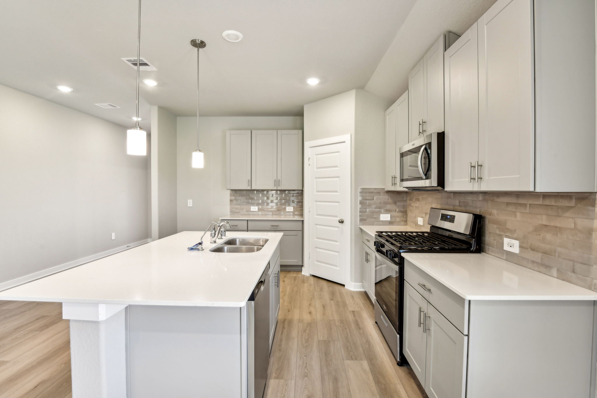 Houston - Wall Street Village - 6306 Brahman Ct, Richmond, TX 77469 - 014