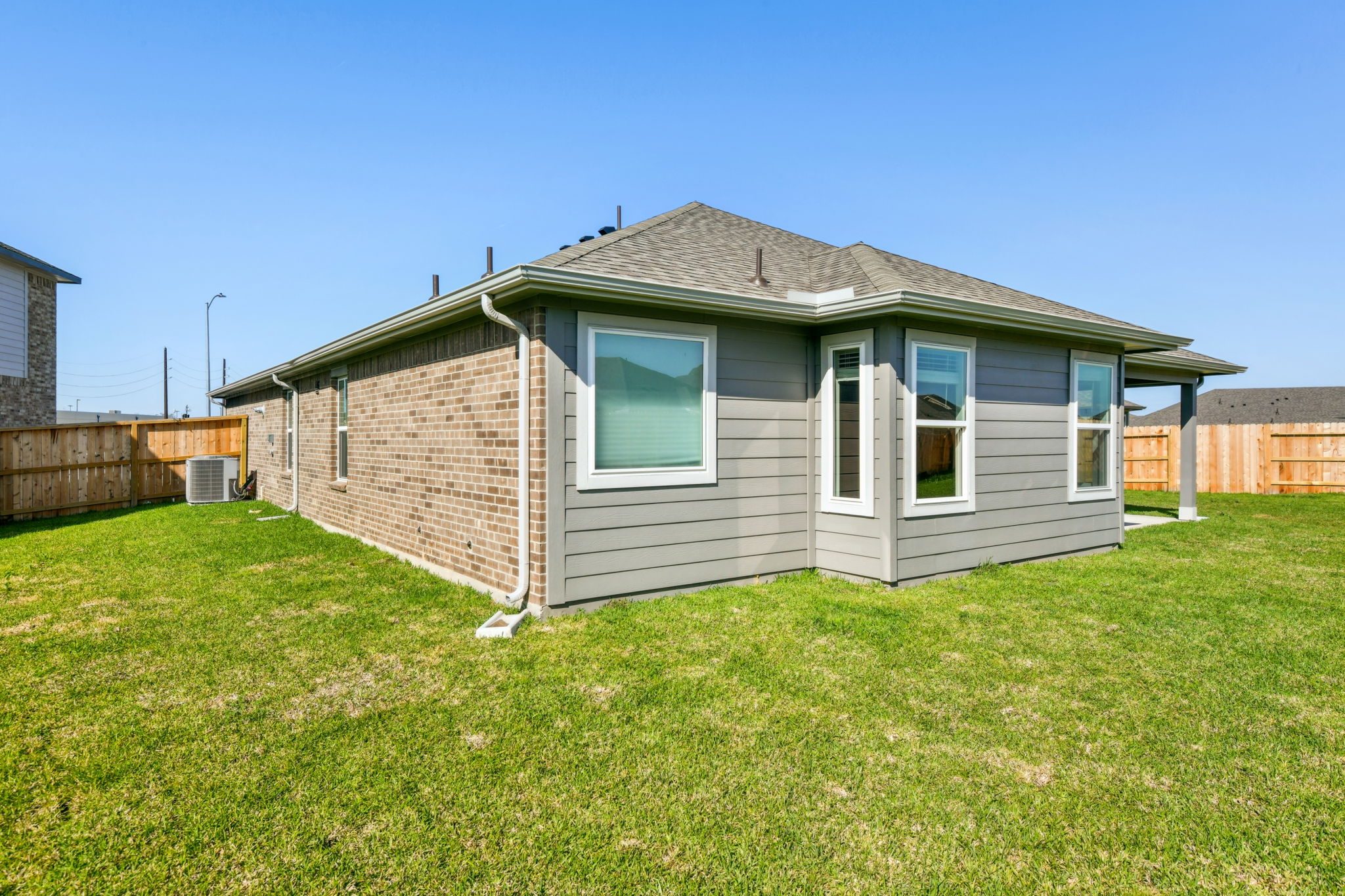 Houston - Wall Street Village - 6306 Brahman Ct, Richmond, TX 77469 - 039