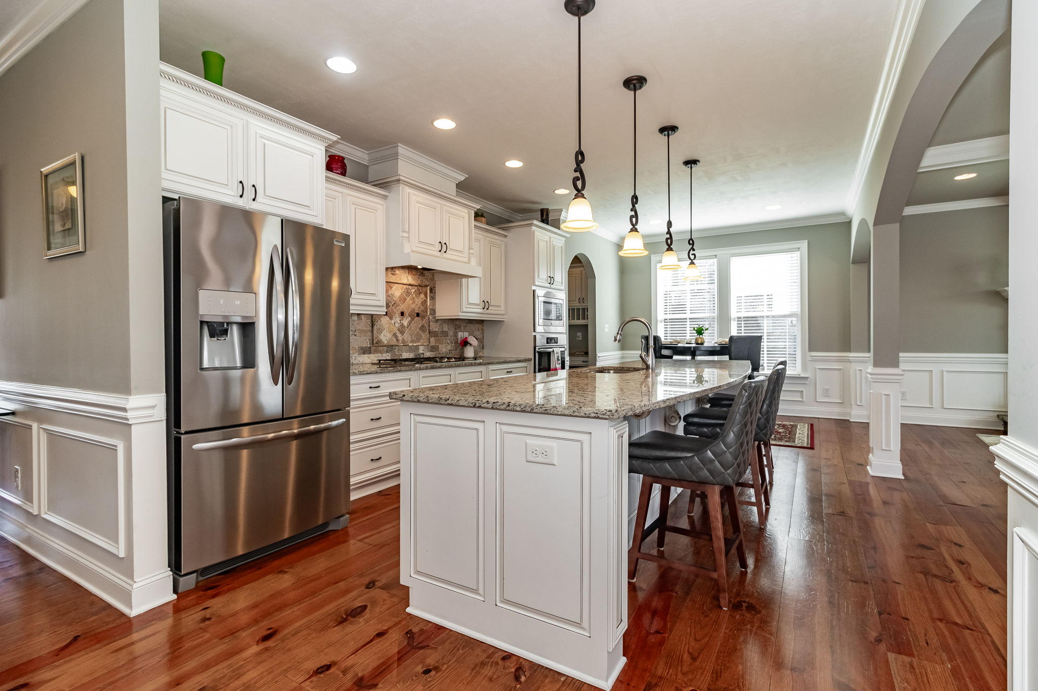 Kitchen/Breakfast Area